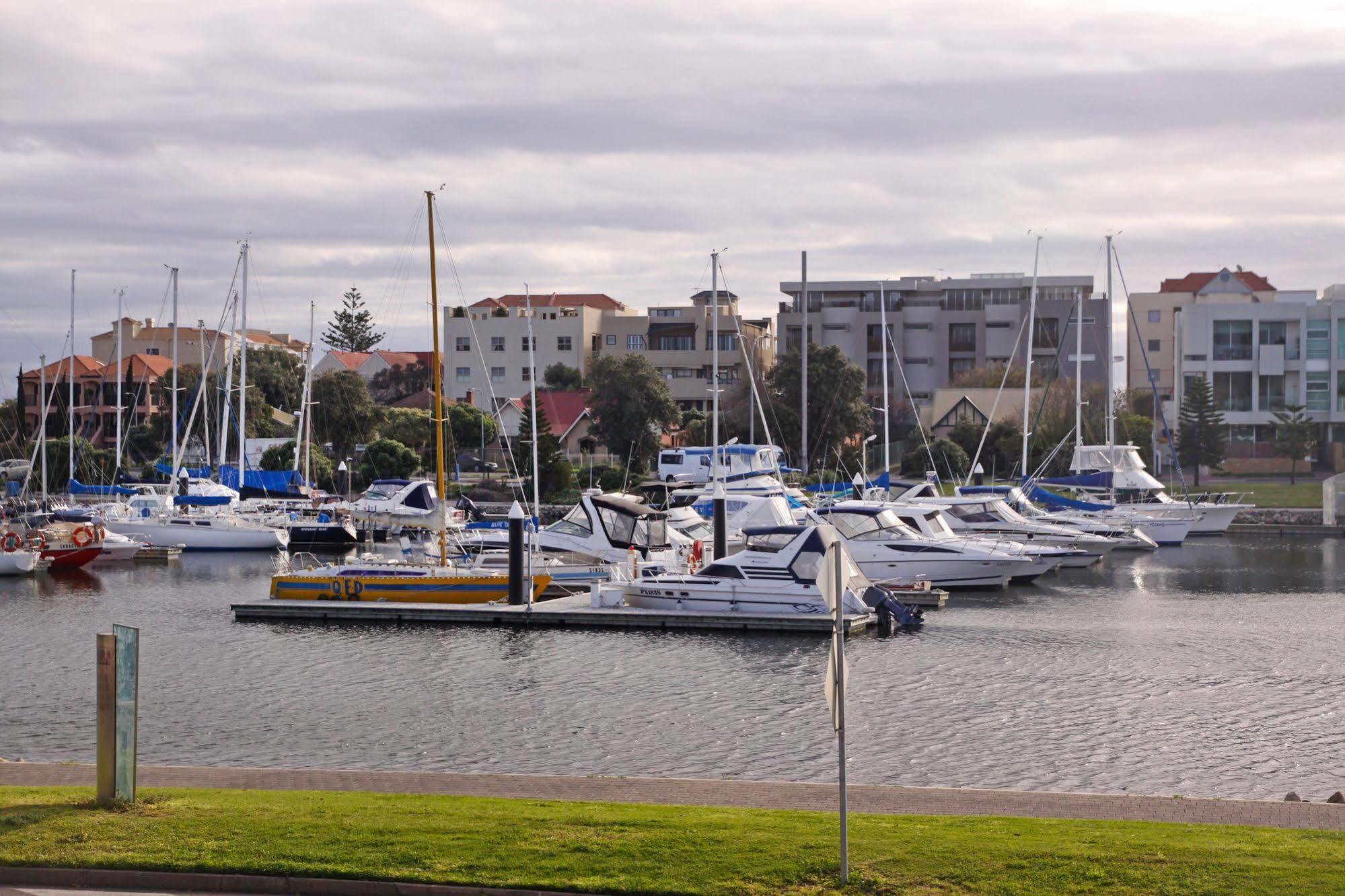 Bayswaterfront Apartments Adelaide Dış mekan fotoğraf